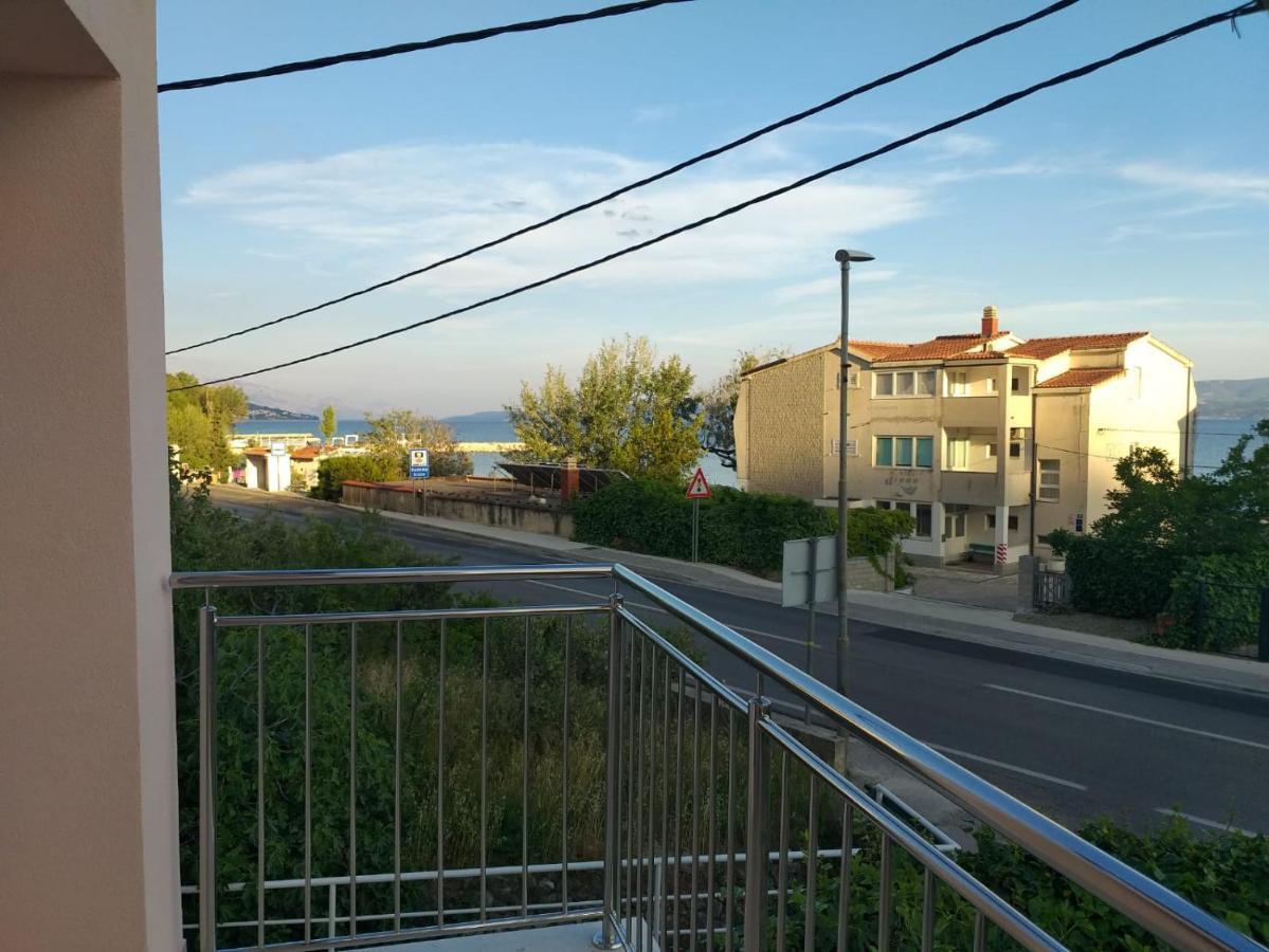 Charming Apartments Duce Omiš Exteriör bild