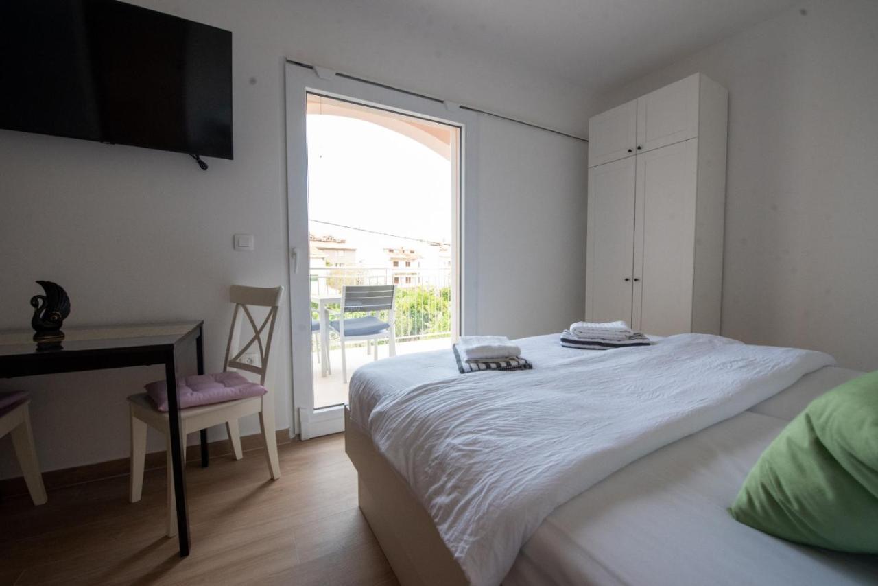 Charming Apartments Duce Omiš Exteriör bild